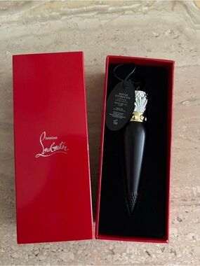 Christian Louboutin Lipstick Beige very Gil